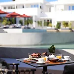 Santorini Heart Hotel&spa Fira (Santorini)