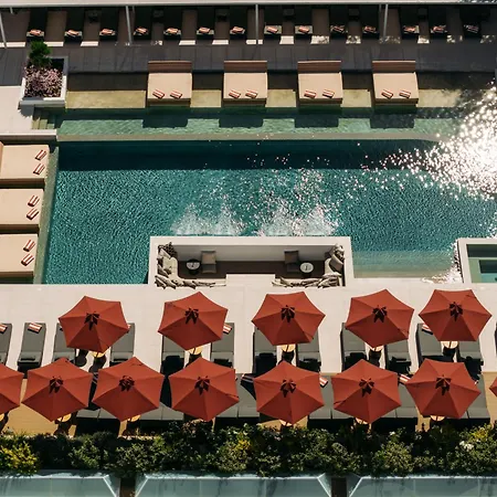 Santorini Heart & Hotel 5*
