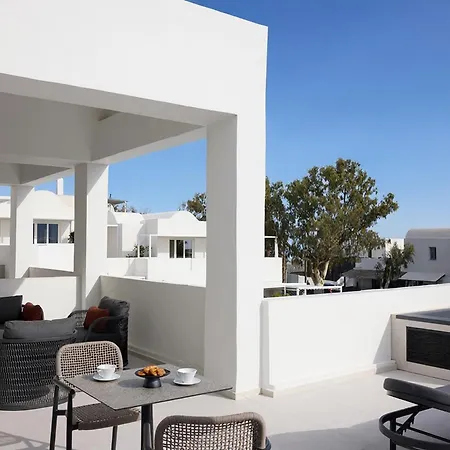 Santorini Heart & 5* Fira (Santorini)