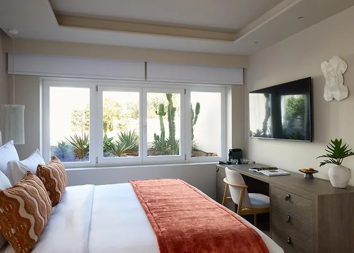 Santorini Heart & Hotell Fira (Santorini)