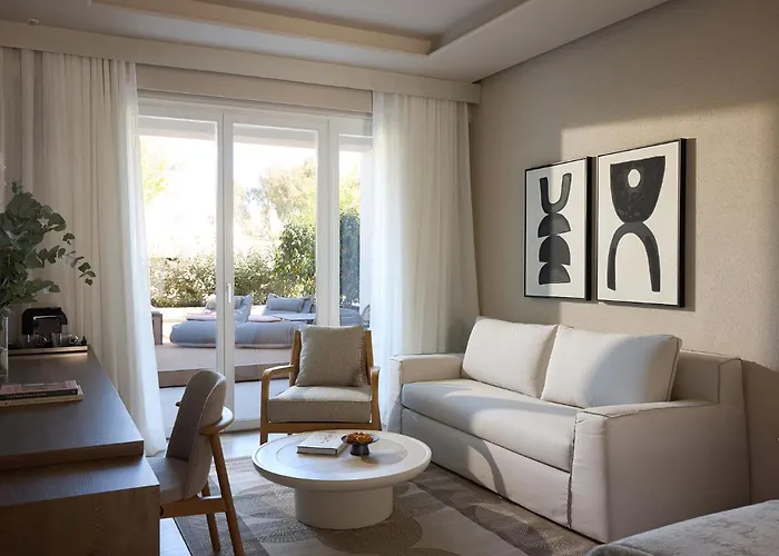 Santorini Heart & Fira (Santorini)