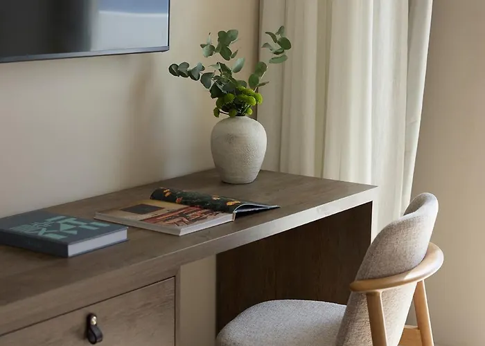 Santorini Heart & Hotell 5*