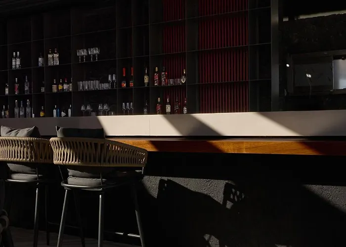 Santorini Heart & 5* Fira (Santorini)