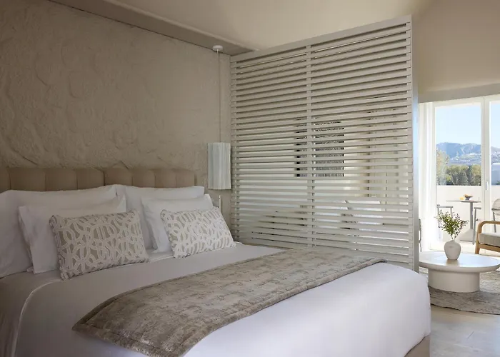 Hotel Santorini Heart &