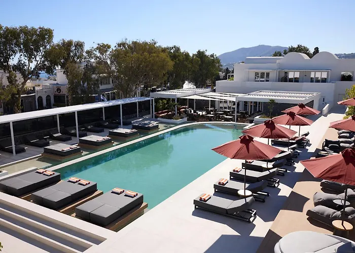 Santorini Heart & 5* Fira (Santorini)