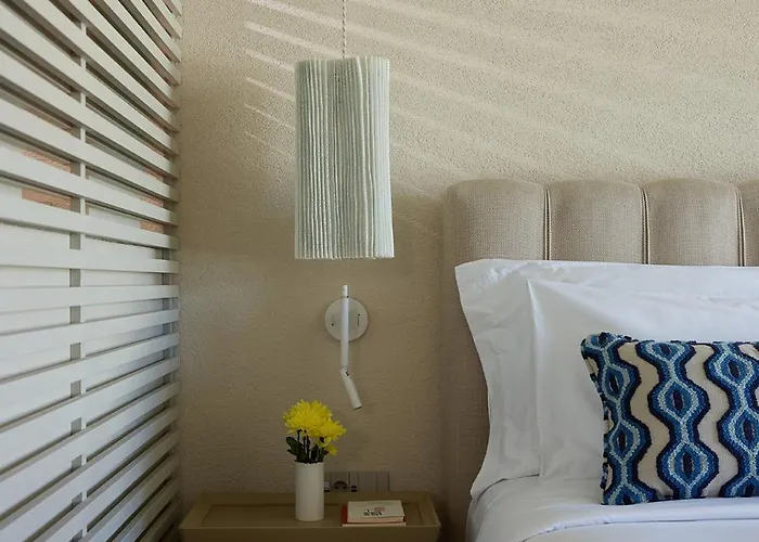 Santorini Heart & Hotel 5*