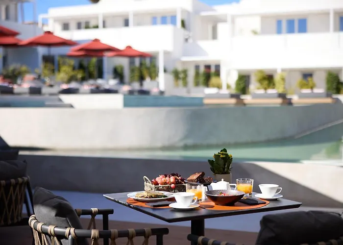 Santorini Heart & Fira (Santorini)